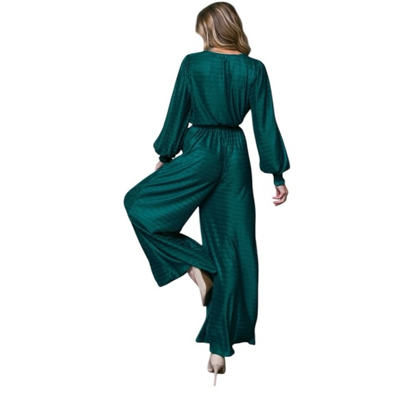 Flying Tomato ATTENTION OF THE DAY WOVEN JUMPSUIT - Picture 2 of 9